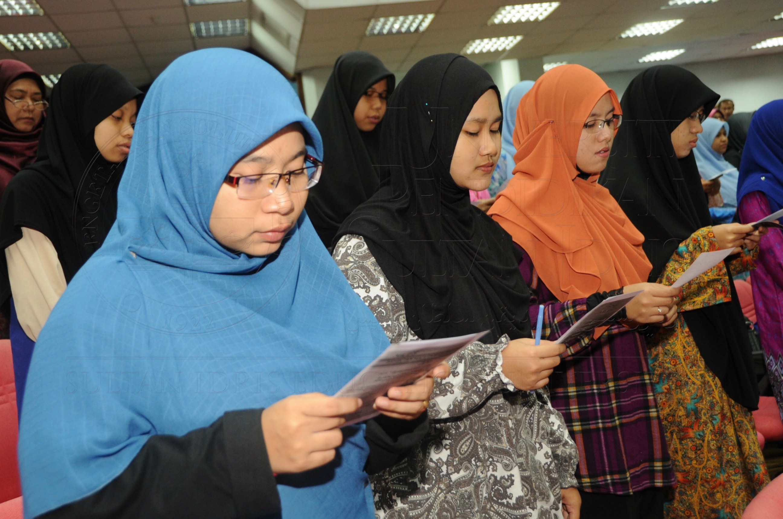 PRO 16 1 MAULIDUR HAS 7319